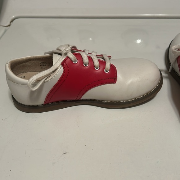 Footmates Apple Red Cheer Saddle Shoe SIZE 12 - Picture 5 of 9